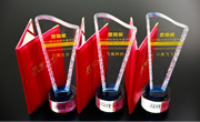 赏金大对决荣获2015“金狗奖”中国移动游戏年度评选三大奖项